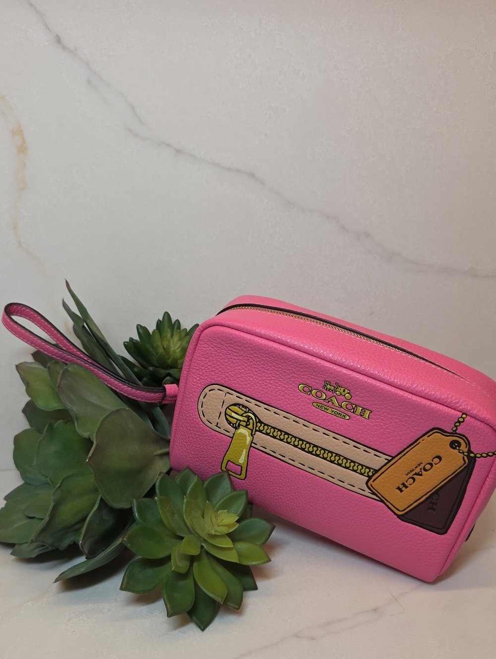 Coach Dempsey Boxy Cosmetic Case 20 with Trompe L'Oeil Print - Picture 2 of 11